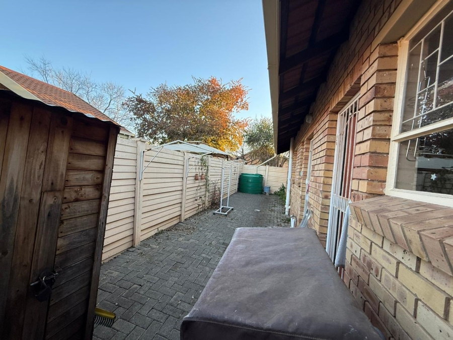 2 Bedroom Property for Sale in Fleurdal Free State